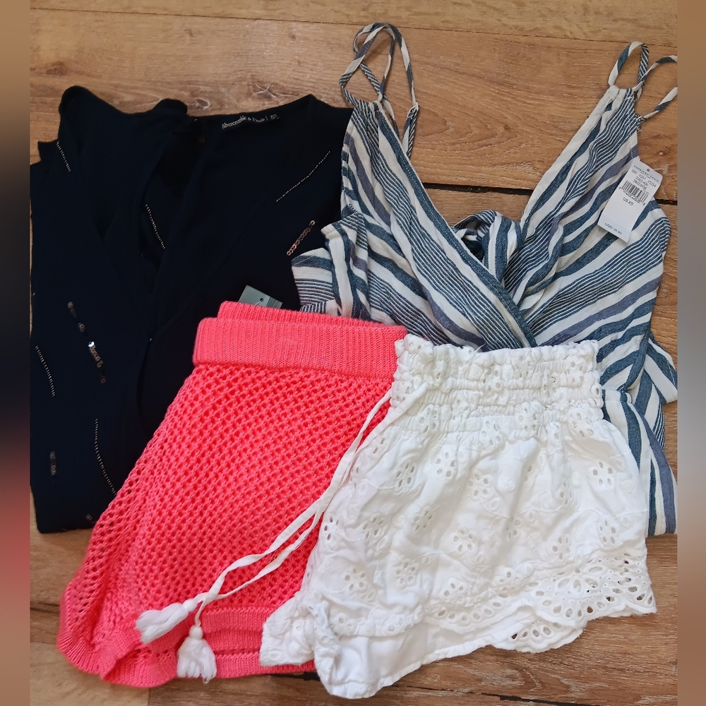Womans Bundle Of Rompers And Shorts
